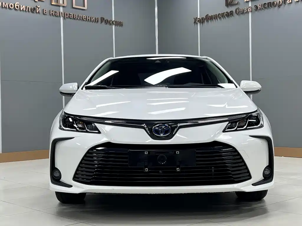 Toyota Corolla 2022 — фото 2