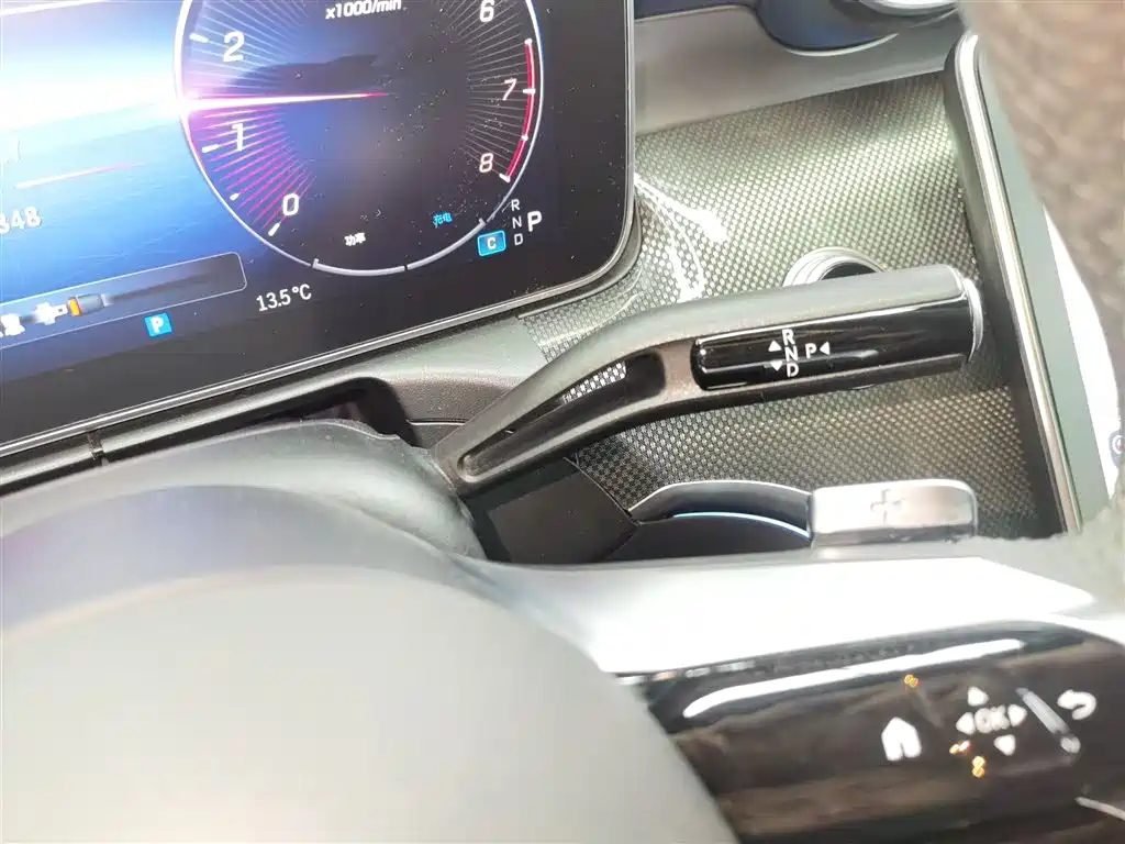 Mercedes-Benz C-Class 2023 — фото 14