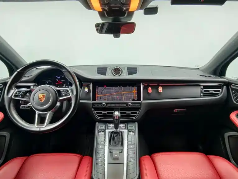 Porsche Macan 2020 — фото 9