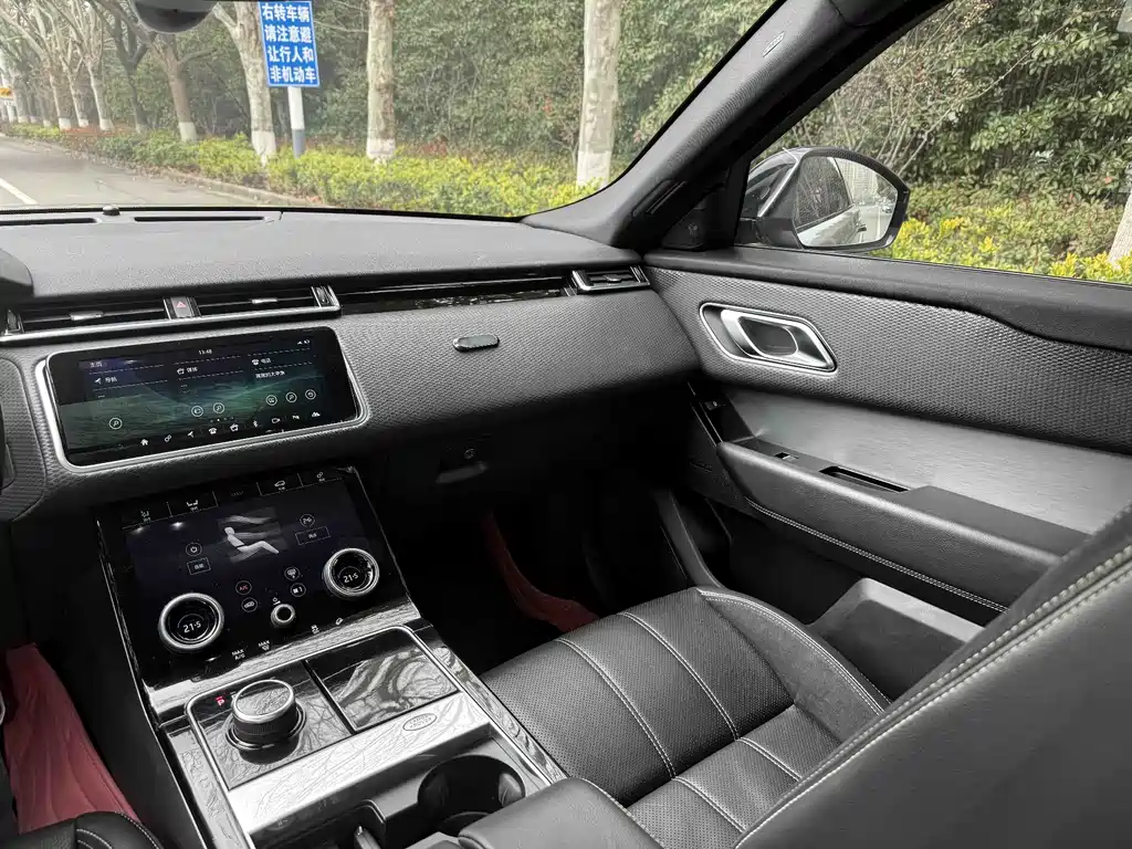 Land Rover Velar 2020 — фото 9