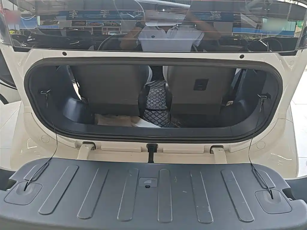 Wuling Nano EV 2022 — фото 14