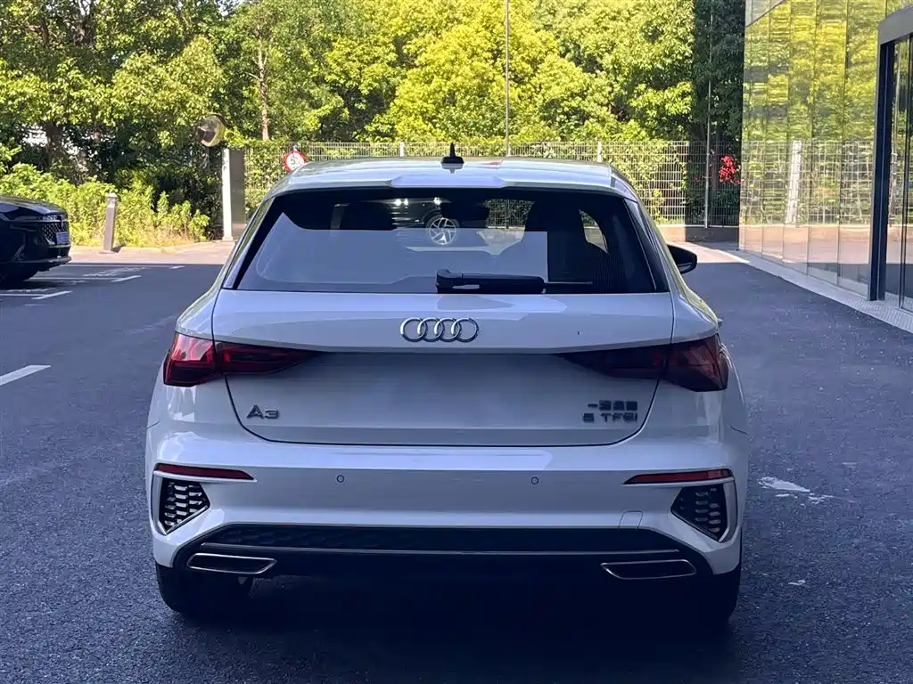 Audi A3 2022 — фото 3