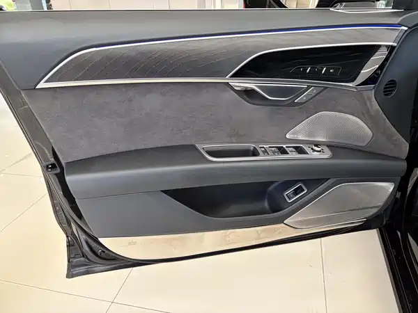 Audi A8 2019