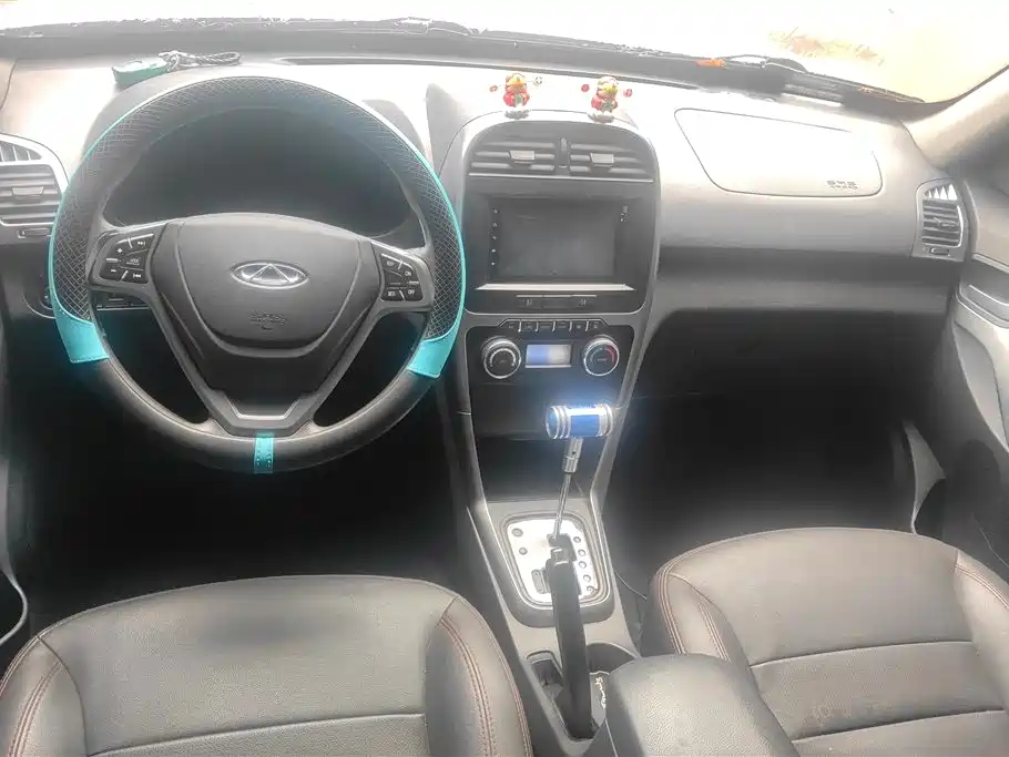Chery Tiggo 3 2015 — фото 12