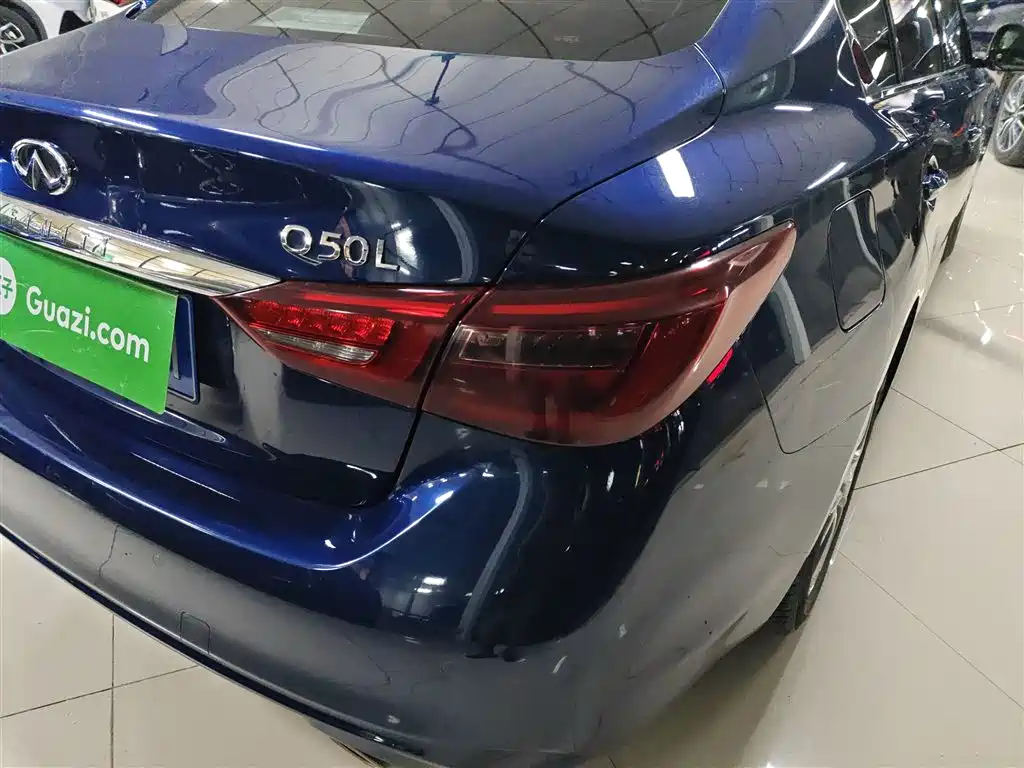 Infiniti Q50L 2018 — фото 8
