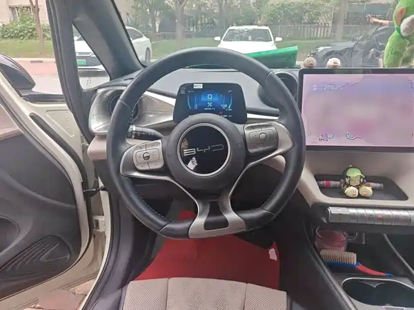 BYD Dolphin 2023