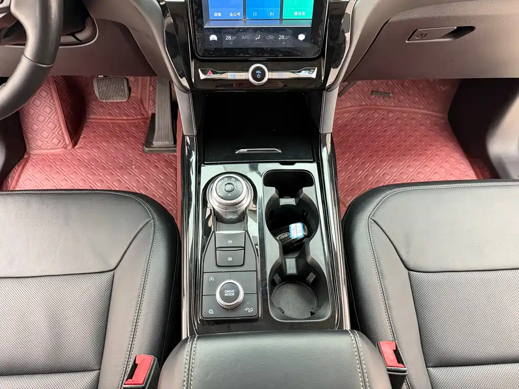 Ford Explorer 2020 — фото 10
