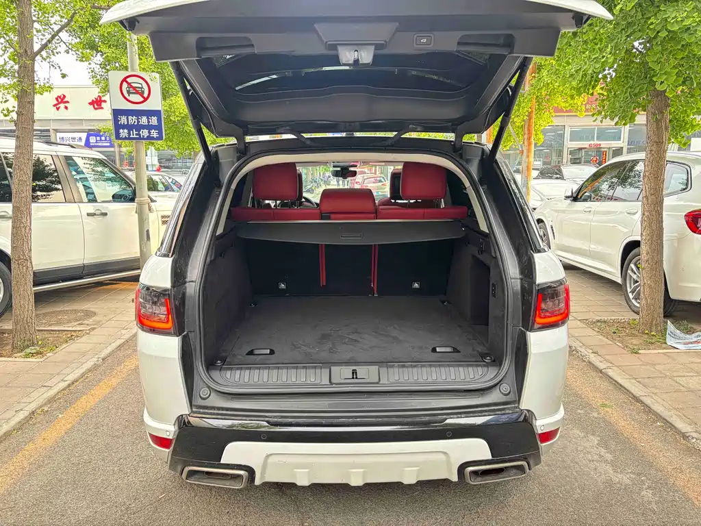 Land Rover Sport 2020 — фото 12