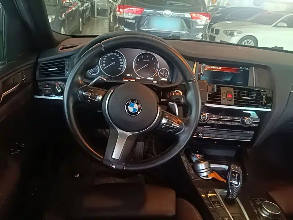 BMW X4 2016 — фото 11