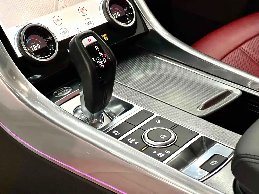 Land Rover Sport 2020 — фото 6