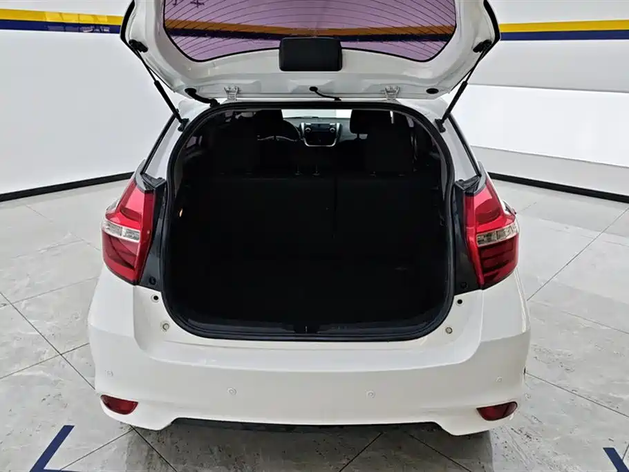 Toyota Yaris L 2017