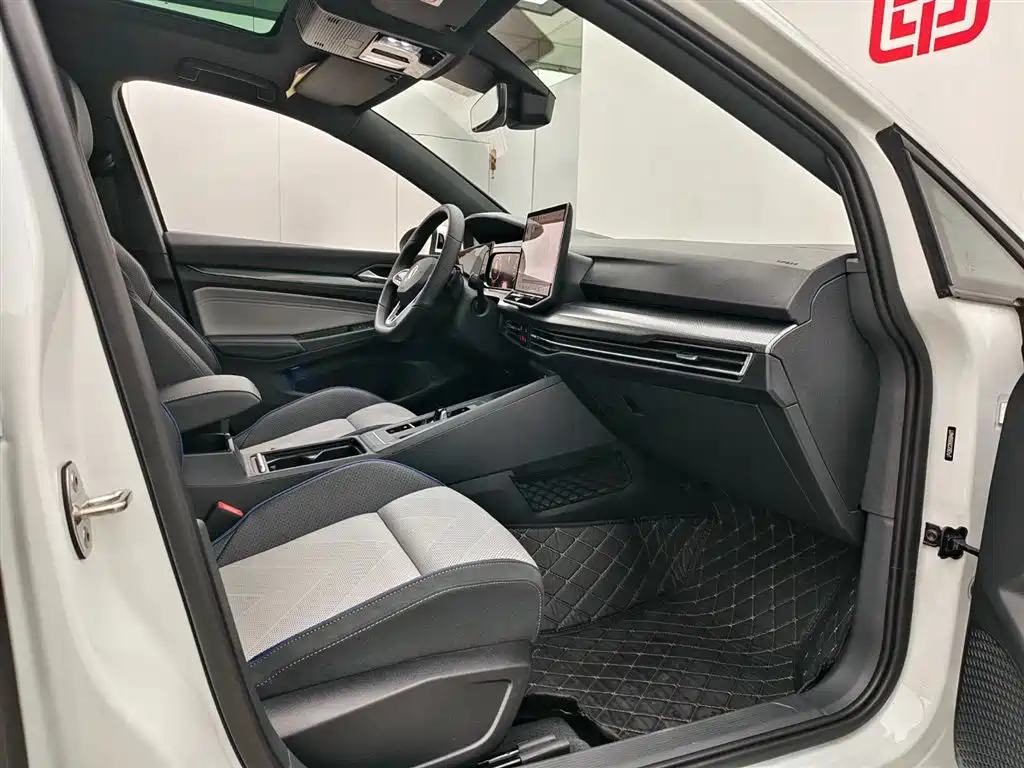 Volkswagen Golf 2026