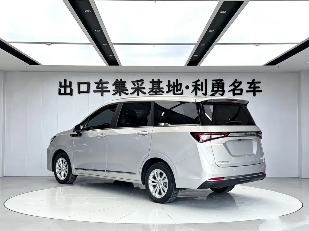 Wuling Jiachen 2022 — фото 6