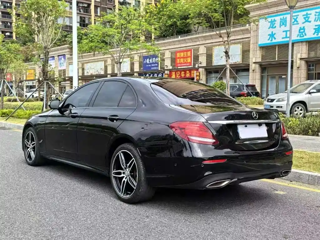 Mercedes-Benz E-Class 2018 — фото 8