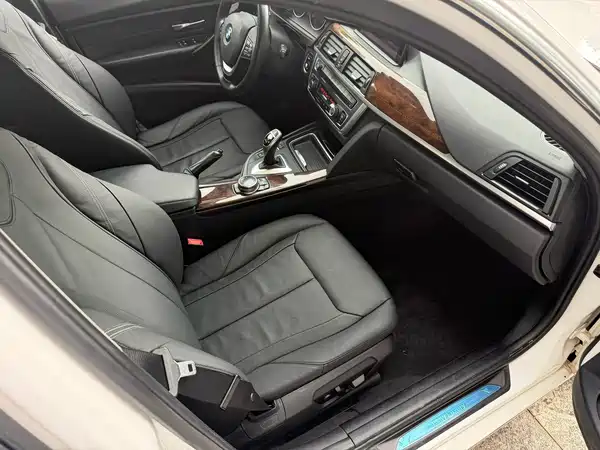 BMW 3 Series 2015