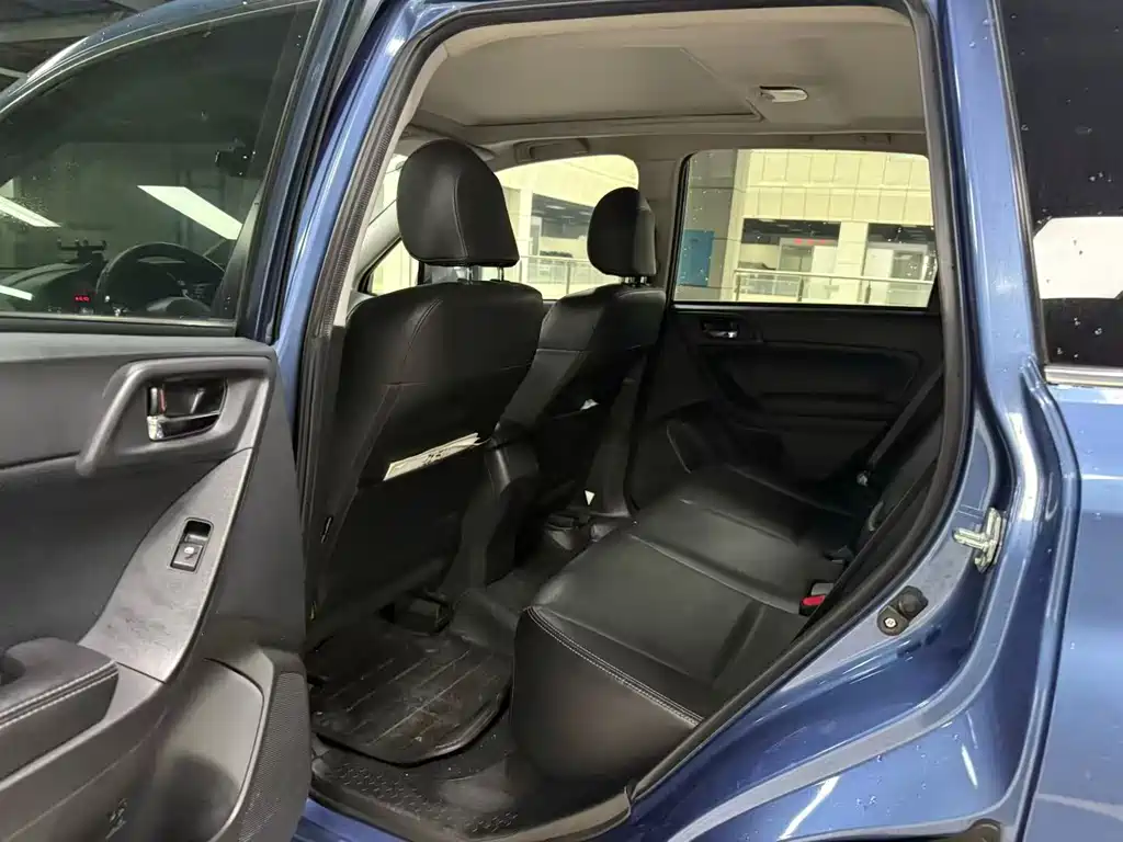 Subaru Forester 2016 — фото 9