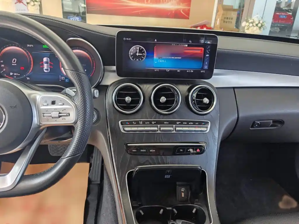 Mercedes-Benz C-Class 2020 — фото 12