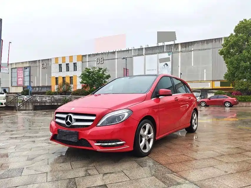 Mercedes-Benz B-Class 2014 — фото 1
