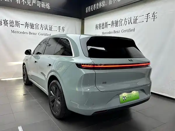 Li Auto L6 2025