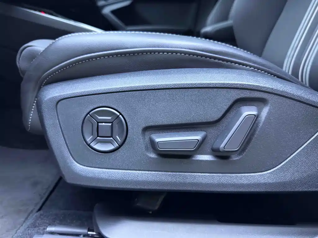 Audi A3 2022 — фото 19