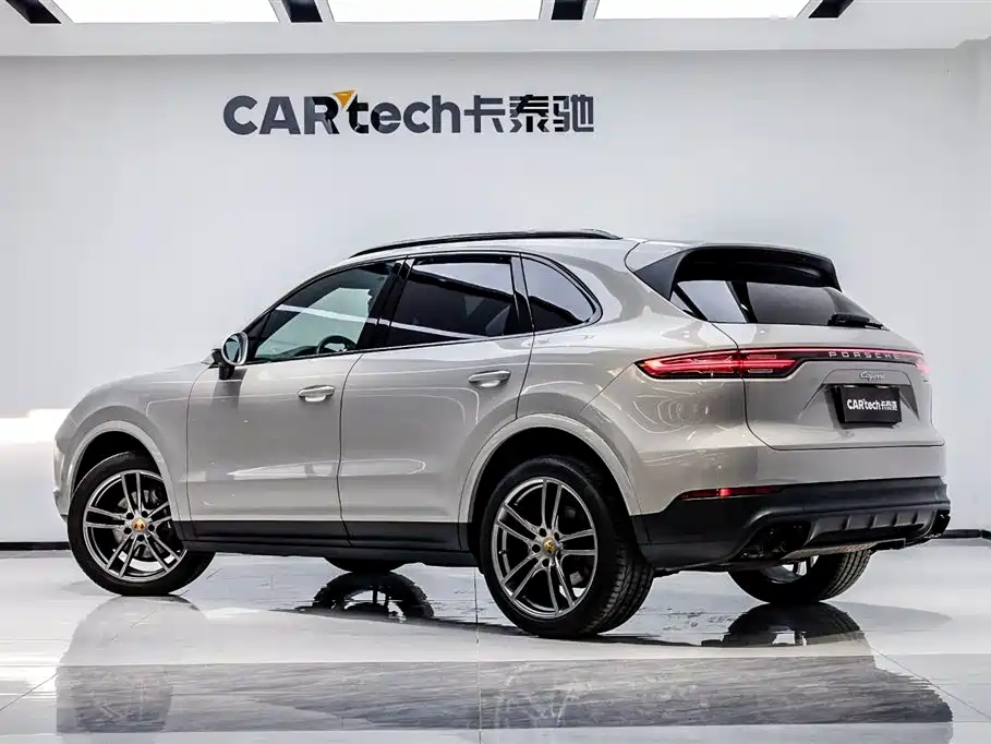 Porsche Cayenne 2021 — фото 4