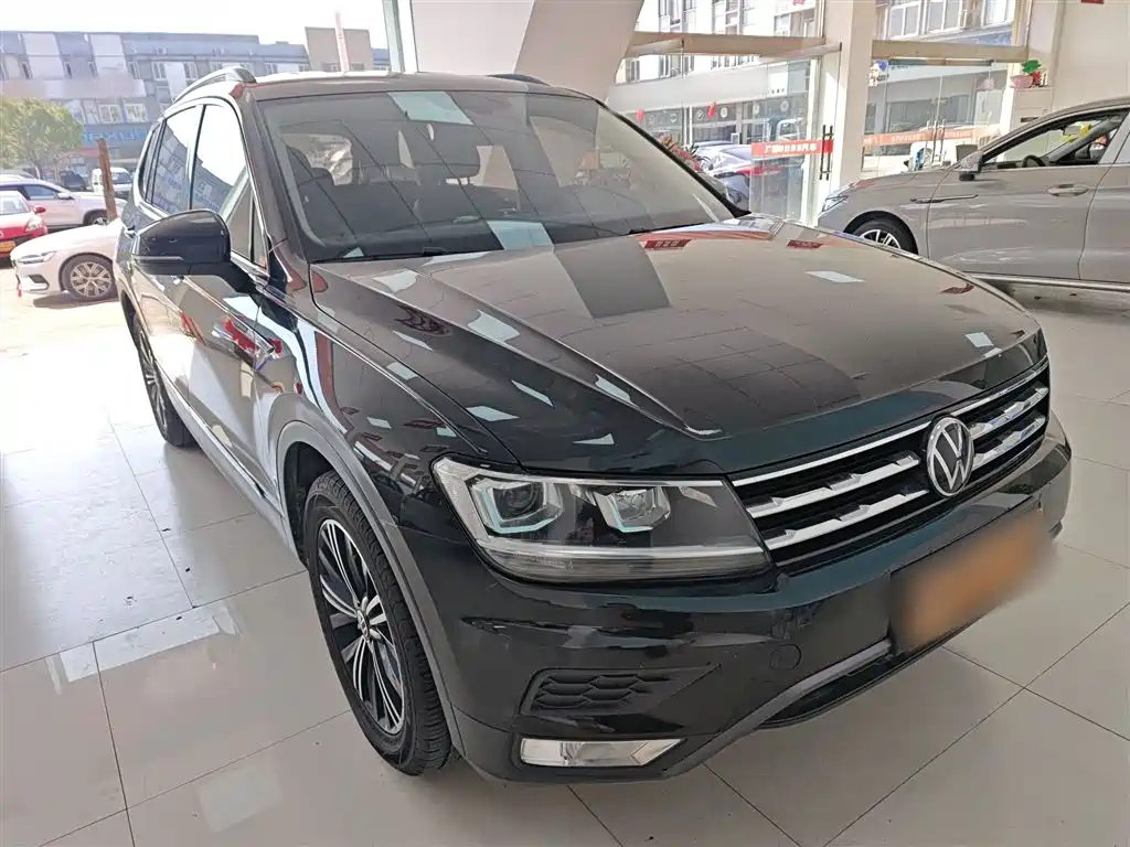 Volkswagen Tiguan L 2020 — фото 22