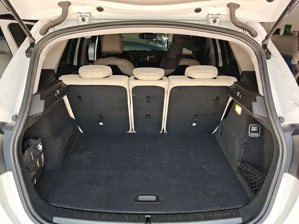 BMW 2 Series Station Wagon 2017 — фото 19