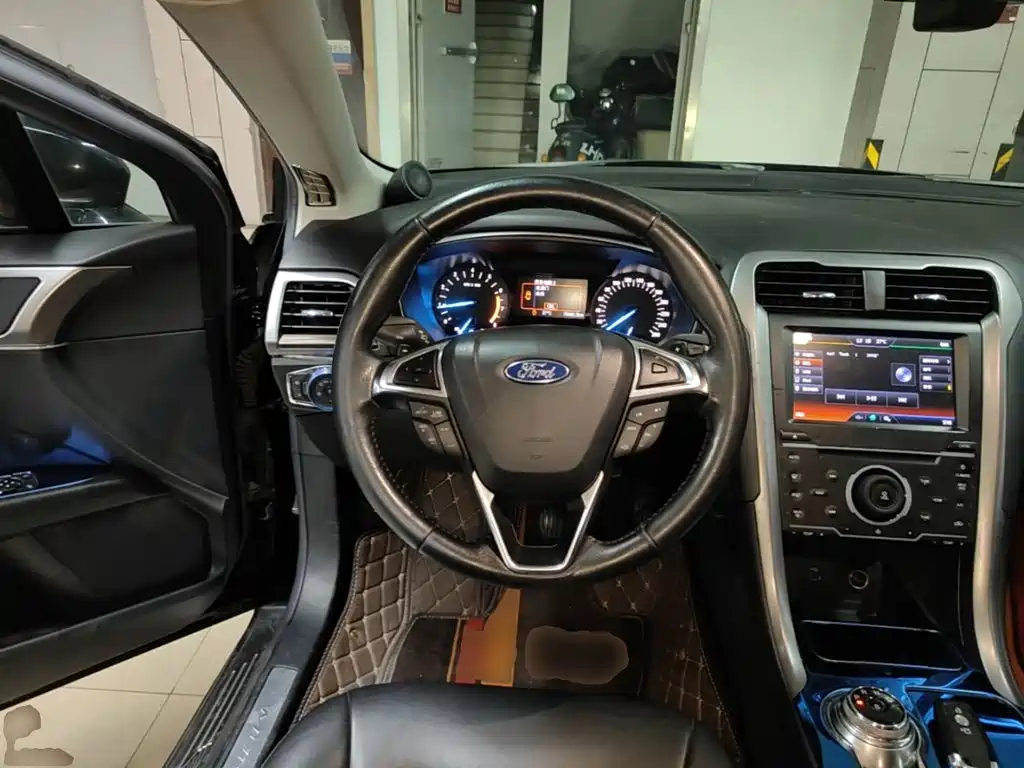 Ford Mondeo 2017 — фото 11