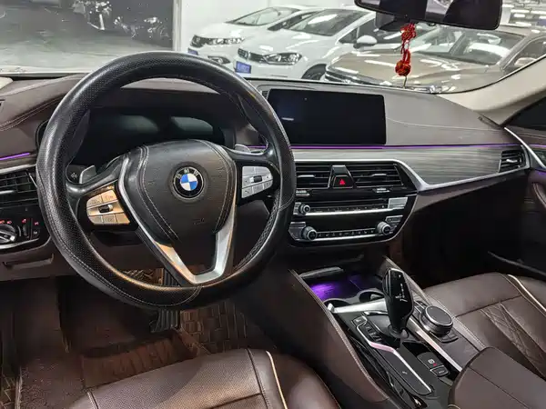 BMW 5 Series 2020