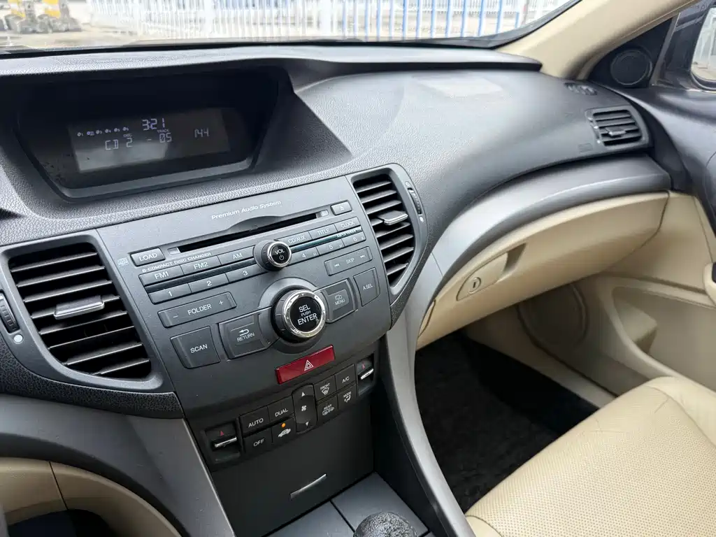 Honda Spirior 2010 — фото 17