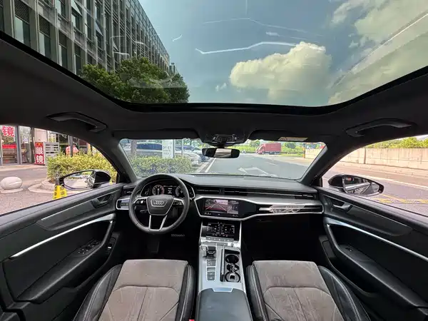 Audi A6L 2022