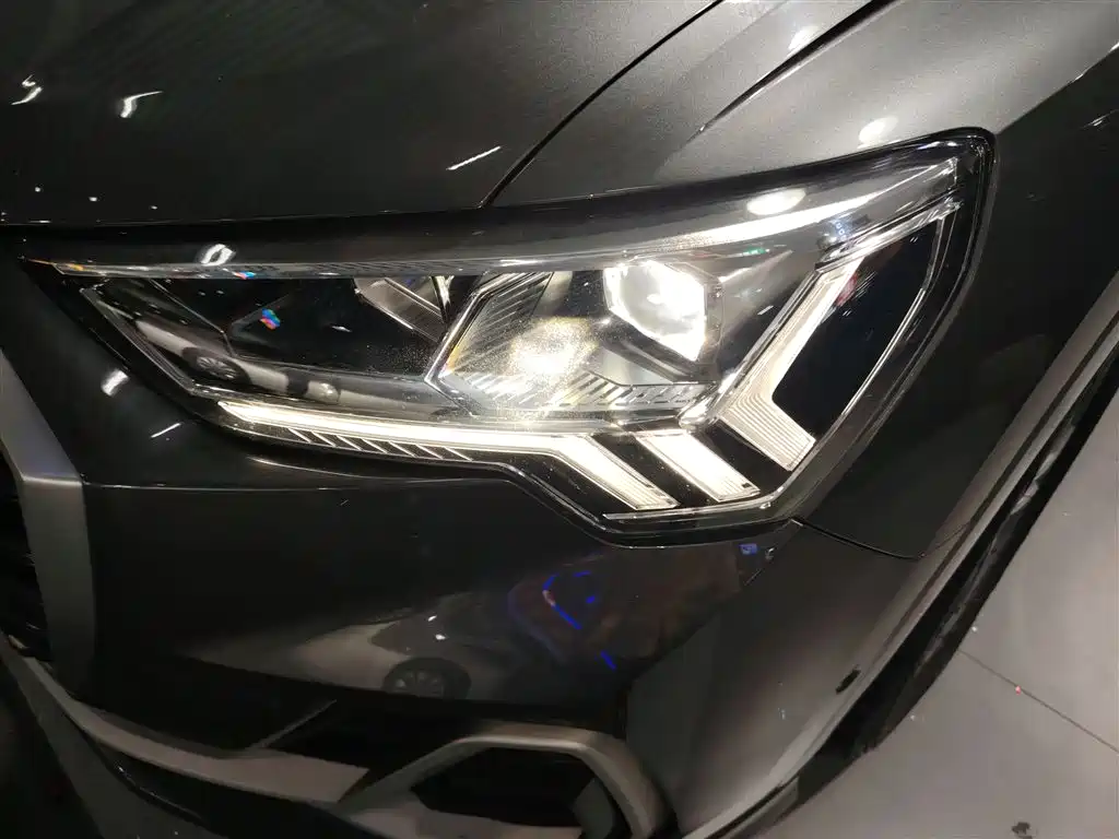 Audi Q3 2022 — фото 24