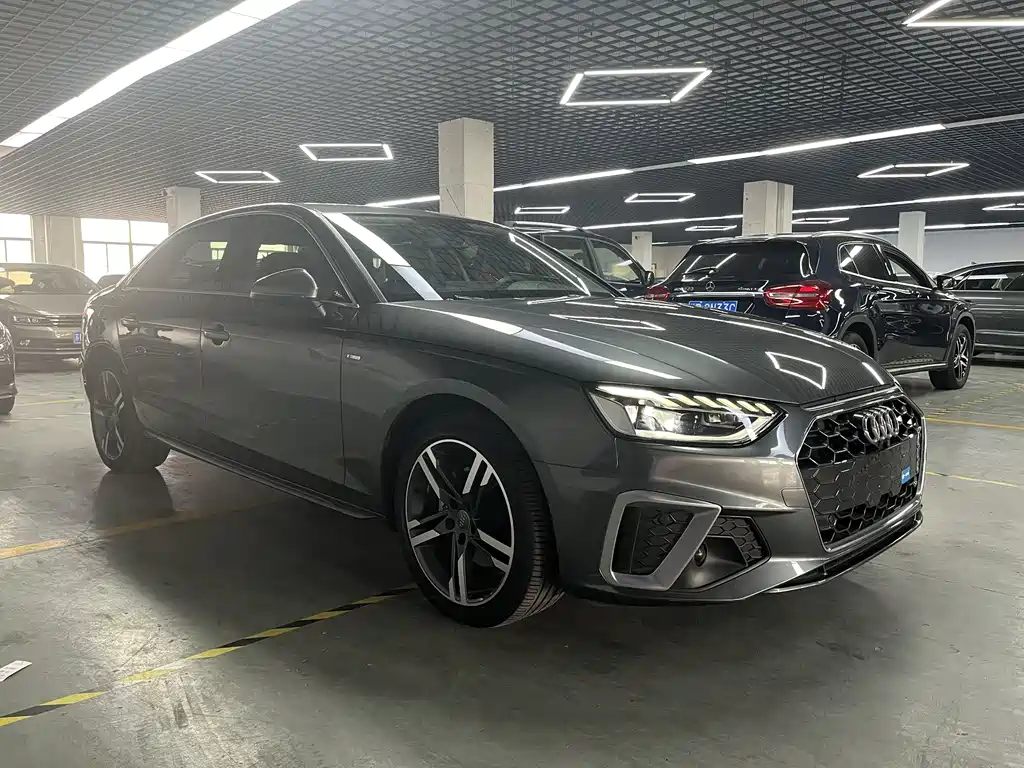 Audi A4L 2020 — фото 3