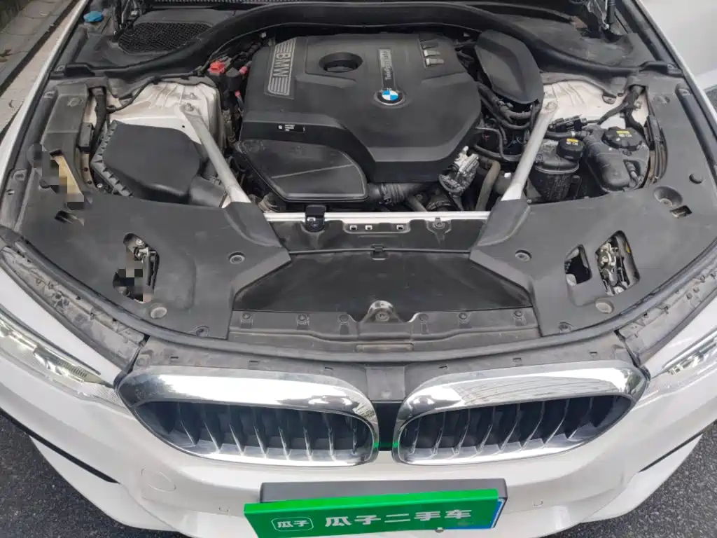 BMW 5 Series 2020 — фото 11