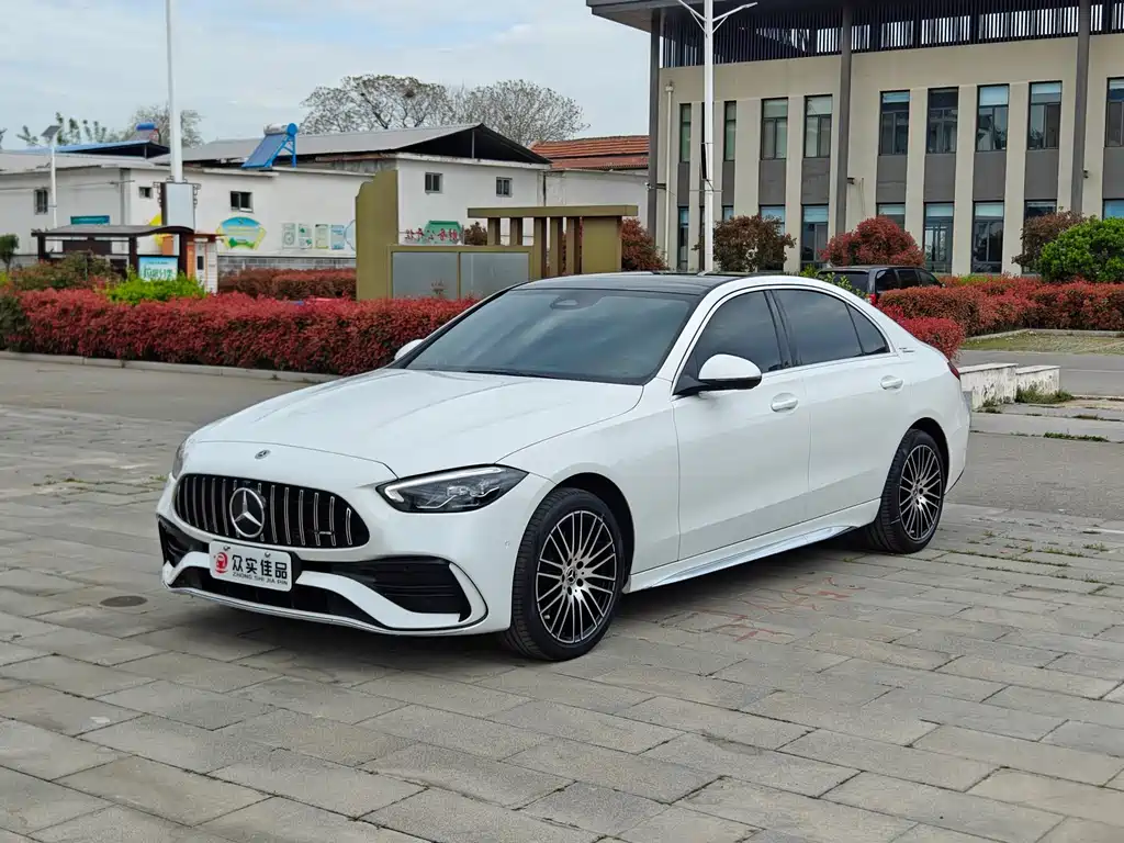 Mercedes-Benz C-Class 2023 — фото 1