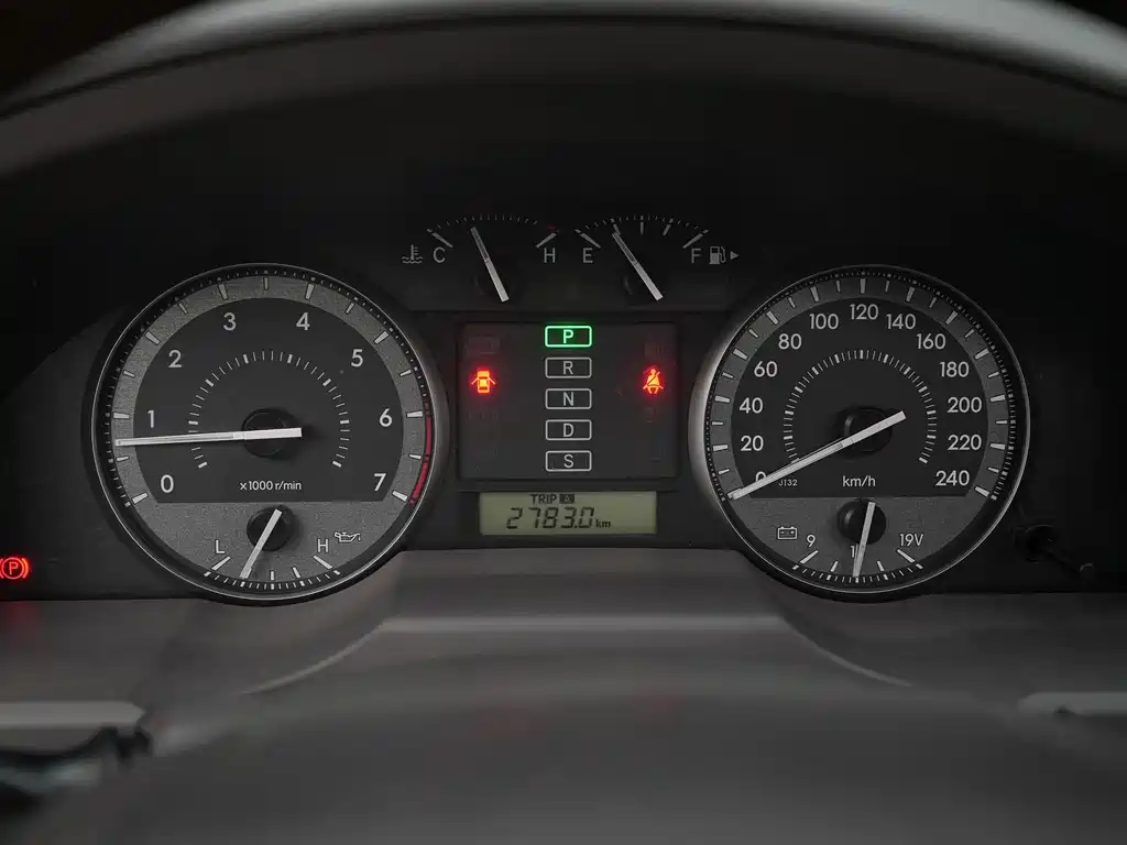 Toyota Land Cruiser 2017 — фото 12