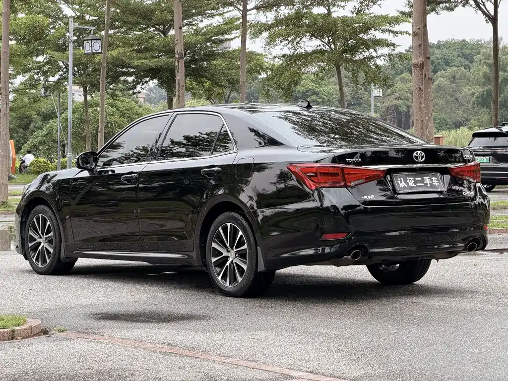 Toyota Crown 2018 — фото 7
