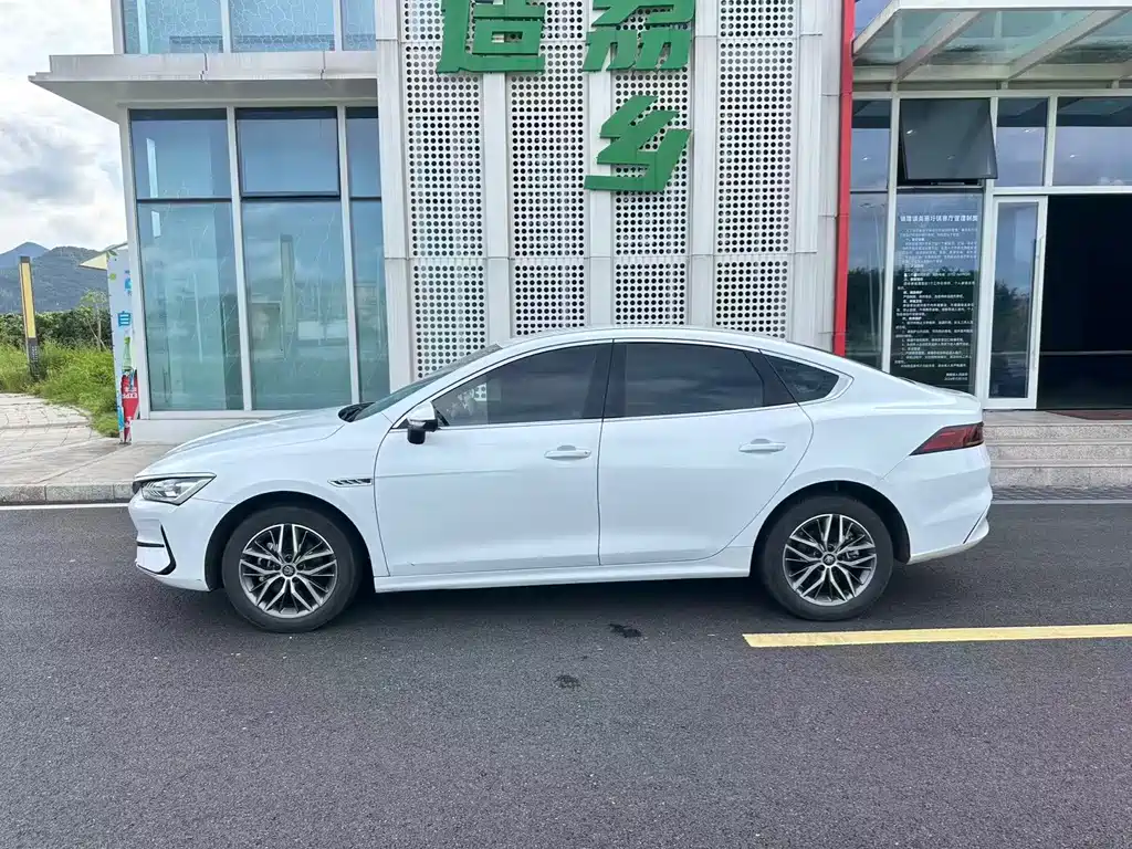 BYD Qin PLUS 2025 — фото 5