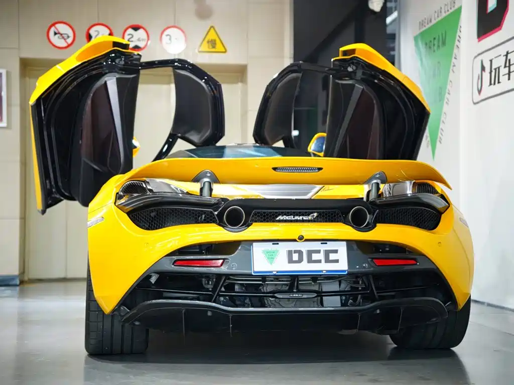 McLaren 720S 2018 — фото 36