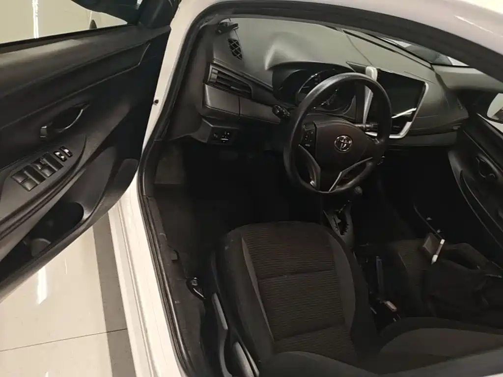 Toyota Vios FS 2023 — фото 16