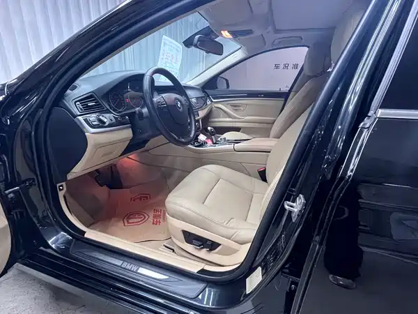 BMW 5 Series 2012