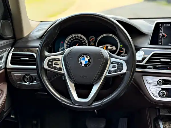 BMW 7 Series 2016
