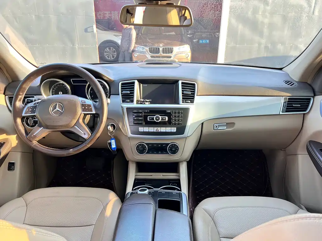 Mercedes-Benz M-Class 2015 — фото 14