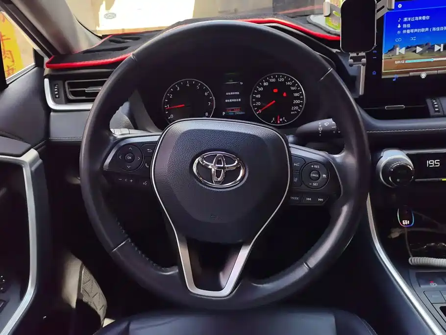 Toyota Wildlander 2022 — фото 15
