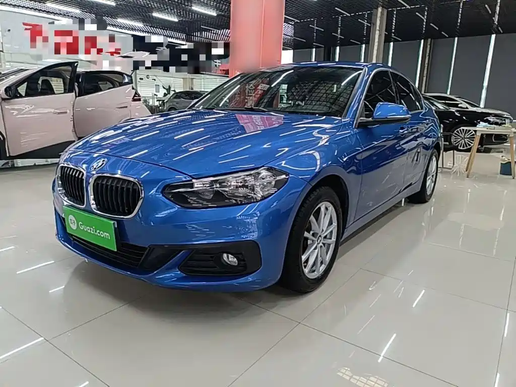 BMW 1 Series 2017 — фото 1