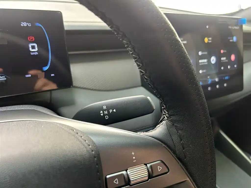 BYD Qin PLUS 2025 — фото 12
