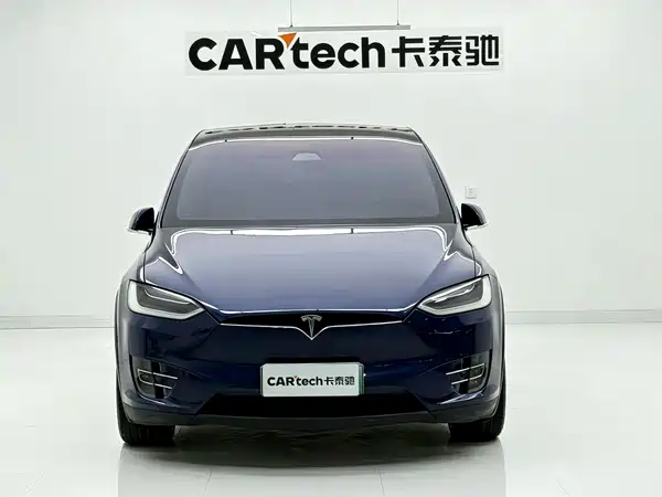Tesla Model X 2018