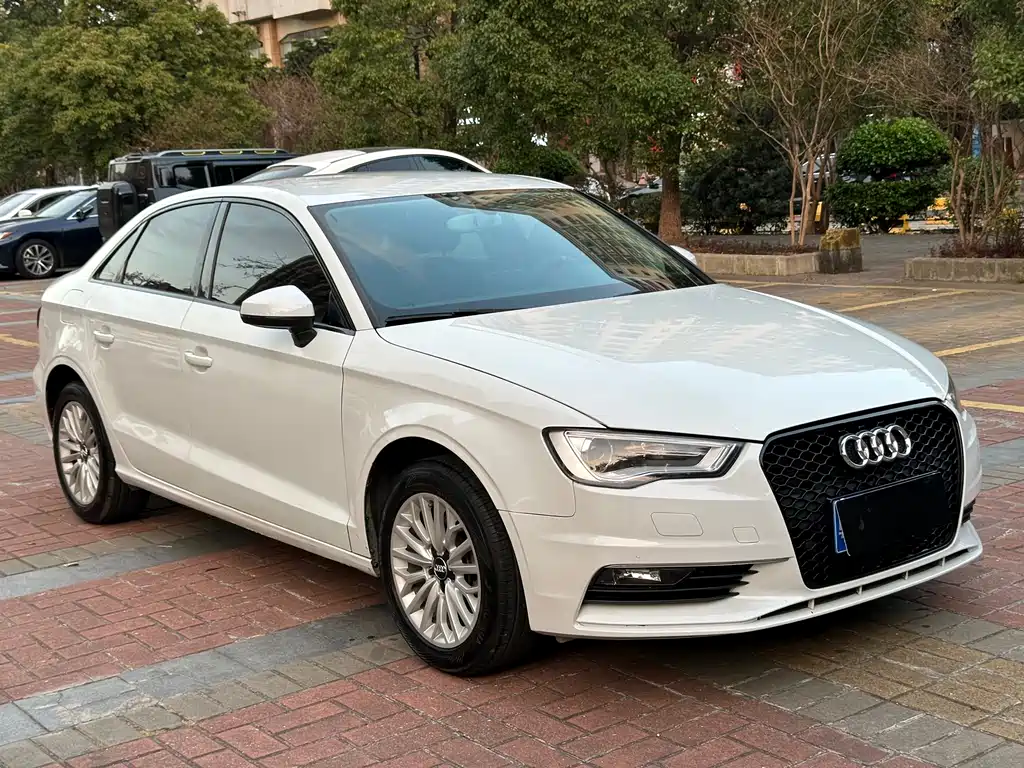 Audi A3 2015 — фото 3