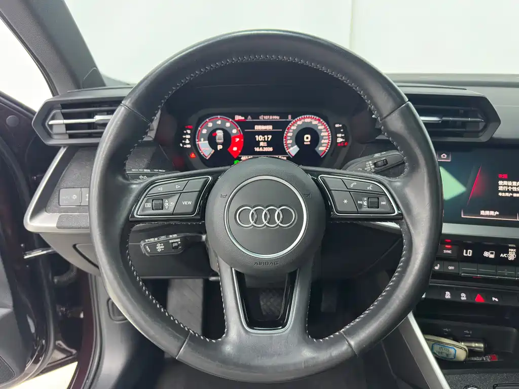 Audi A3 2023 — фото 12