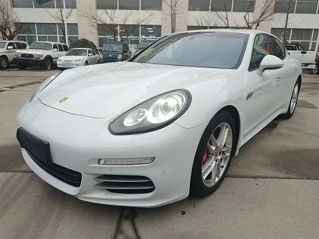 Porsche Panamera 2017 — фото 2